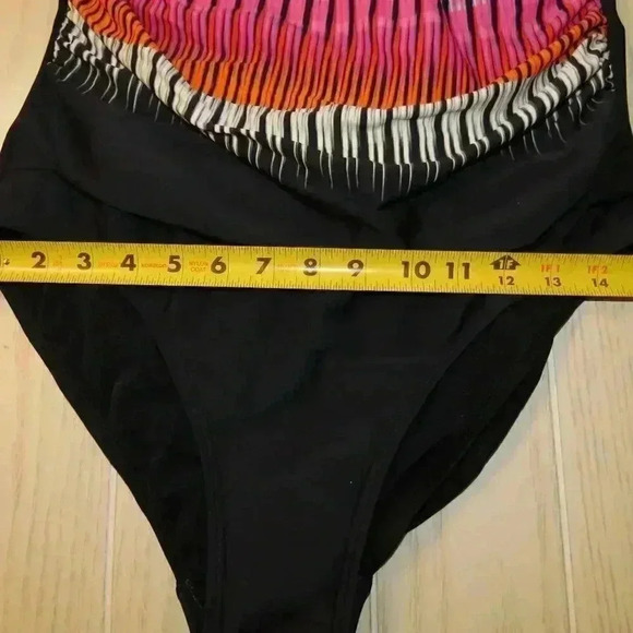 Tropical Culture One piece Swim suit Swimwear Size 18 NWT - Picture 6 of 6